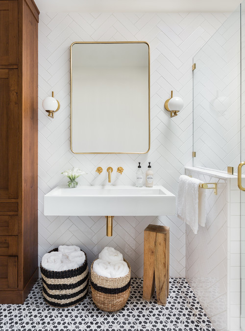Eclectic Harmony: A Modern Gray White Bathroom with Gold Accents