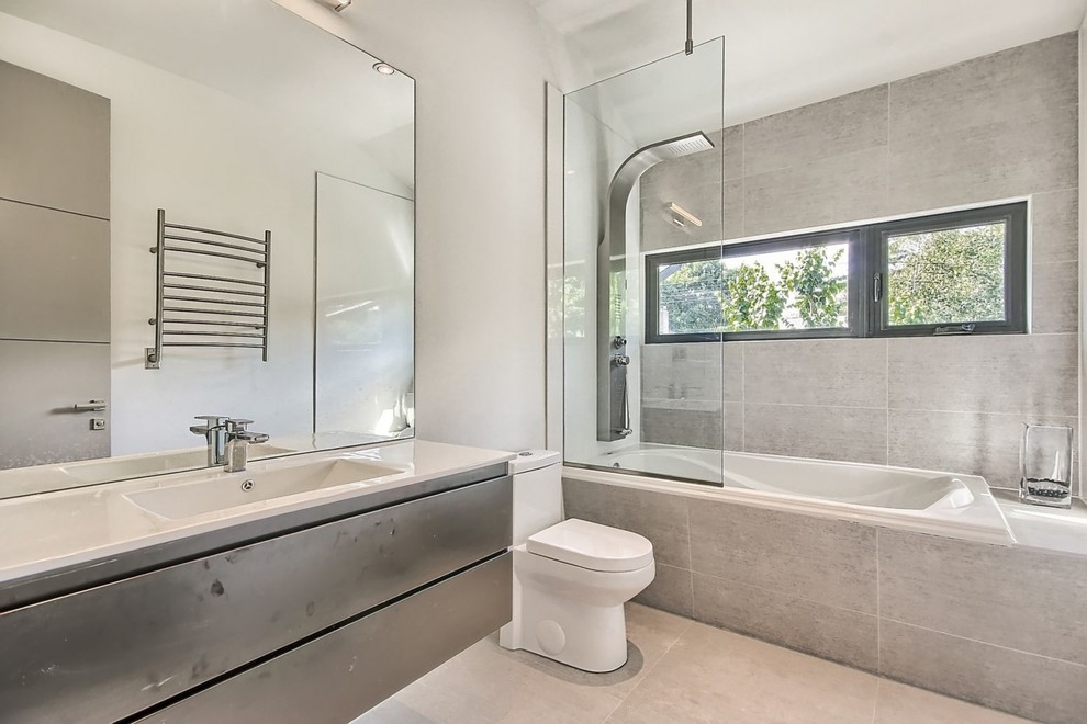 Modern Home Modern Bathroom Toronto Houzz