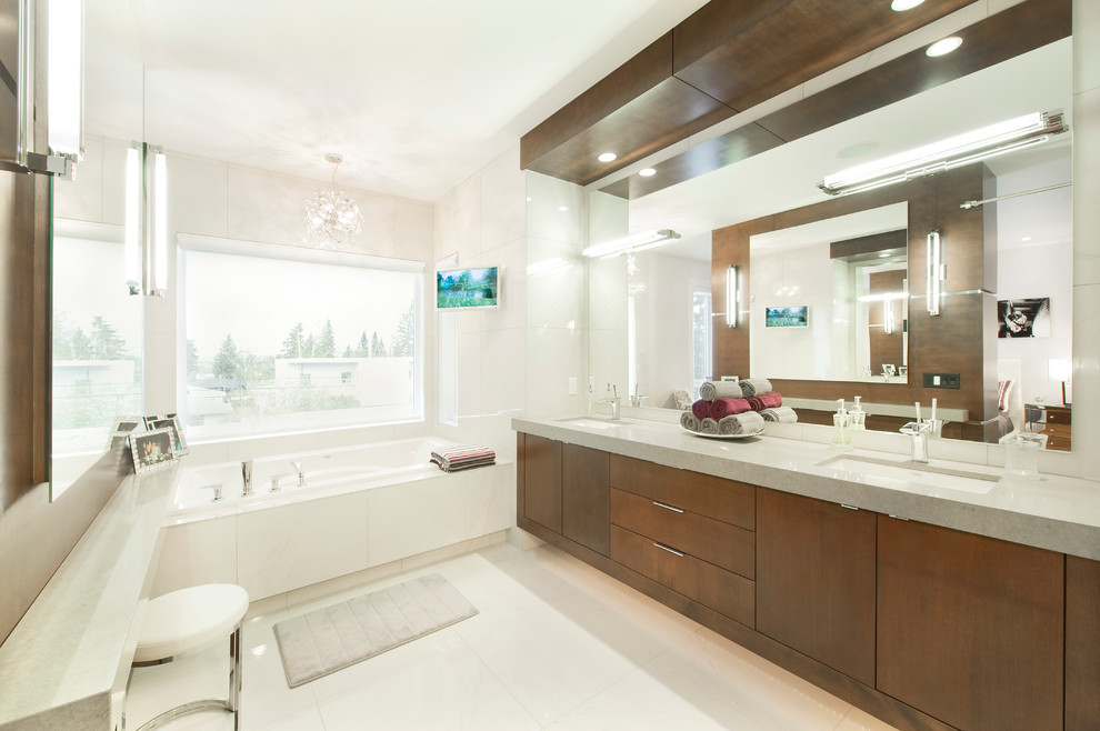 Идея дизайна: ванная комната в стиле модернизм