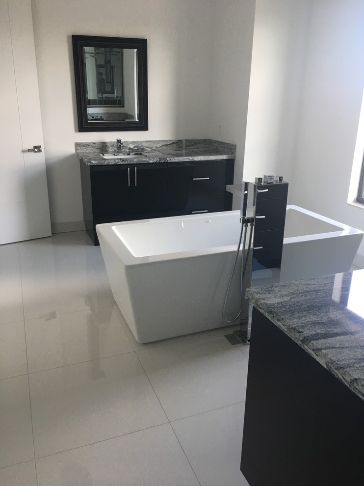 Modern Master Bathroom Modern Bathroom Miami by Pars Design Plus Houzz