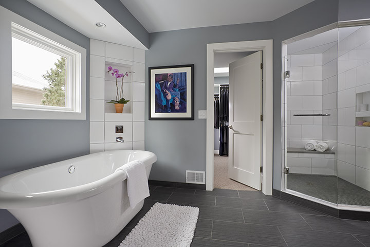 Inspiration for a modern bathroom remodel in Minneapolis
