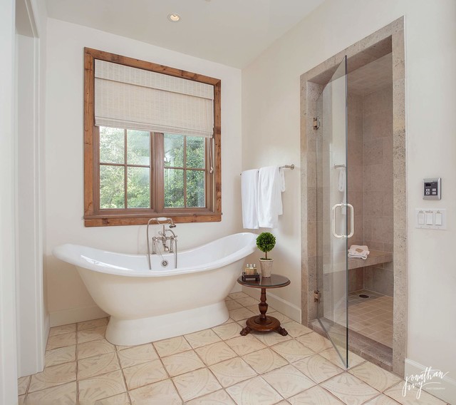 Modern Provincial Cabin Campagne Salle de Bain Houston par