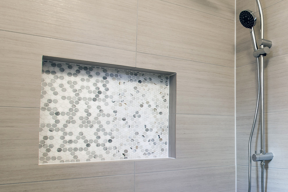 Alcove bathtub - small contemporary master gray tile porcelain tile alcove bathtub idea in Toronto with an undermount sink, flat-panel cabinets, medium tone wood cabinets, quartz countertops and gray walls