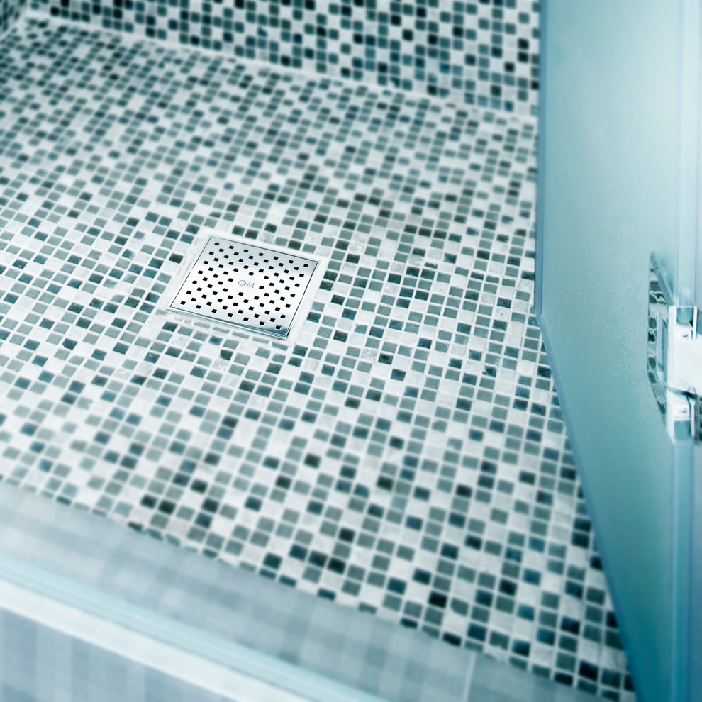 Imagen de cuarto de baño moderno con ducha empotrada