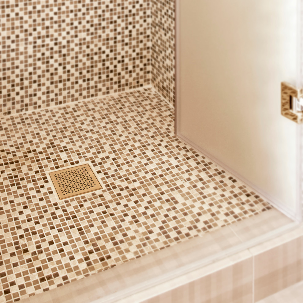 Свежая идея для дизайна: ванная комната в стиле модернизм с душем в нише - отличное фото интерьера