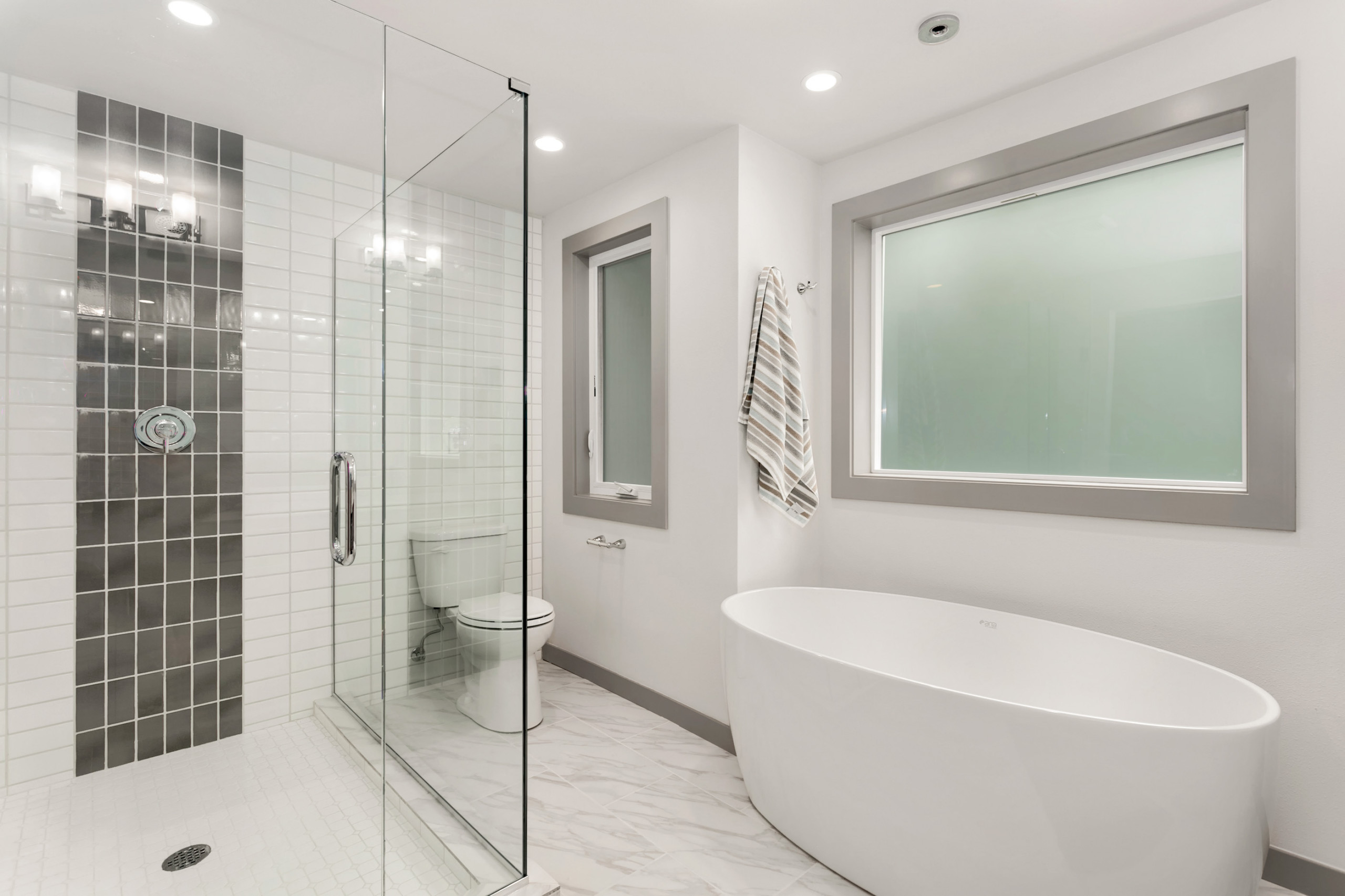 Modern Split Level Remodel Master Bath Contemporary Bathroom Seattle By Enfort Homes Houzz