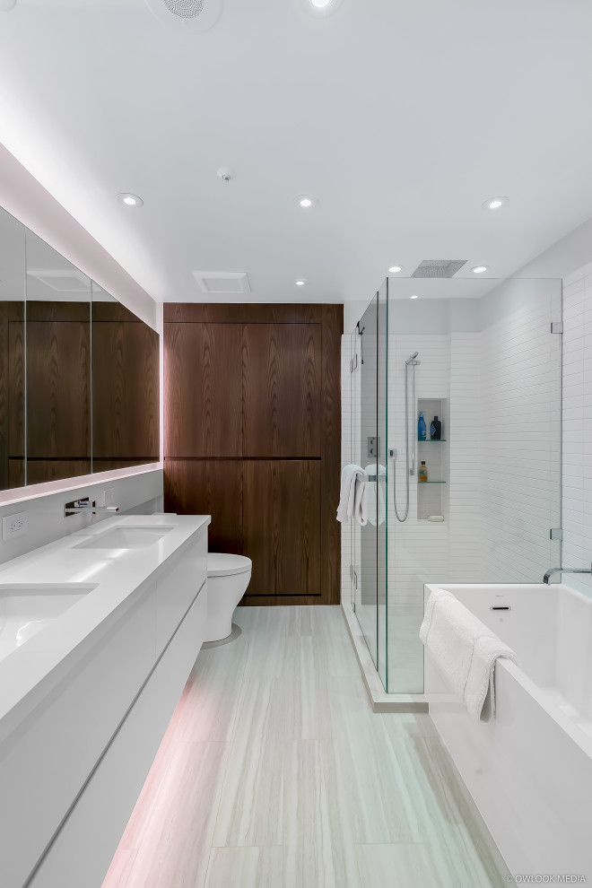 Modern Vancouver Condo renovation - Modern - Bathroom - Vancouver - by ...