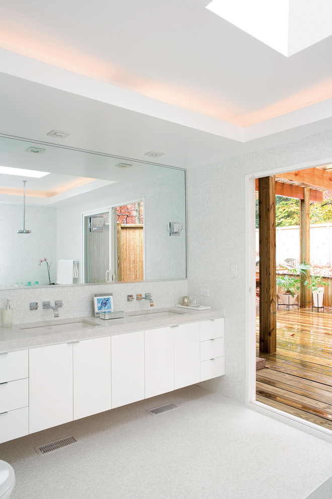 Modern white bathrooms with custom mix mosaic mix Contemporary