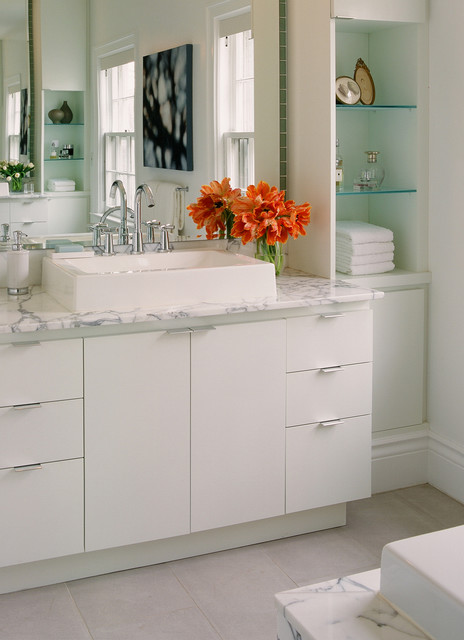 Modern White Ensuite - Modern - Bathroom - Toronto - by Croma Design ...