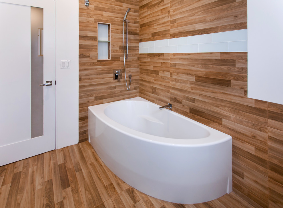 Modern Wood Panel Bathroom - Modern - Bathroom - Los Angeles - by Pearl ...
