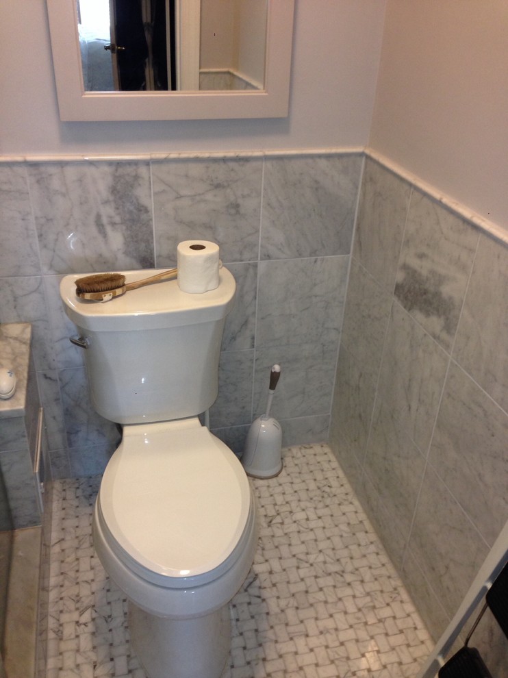 Inspiration for a coastal bathroom remodel in Newark
