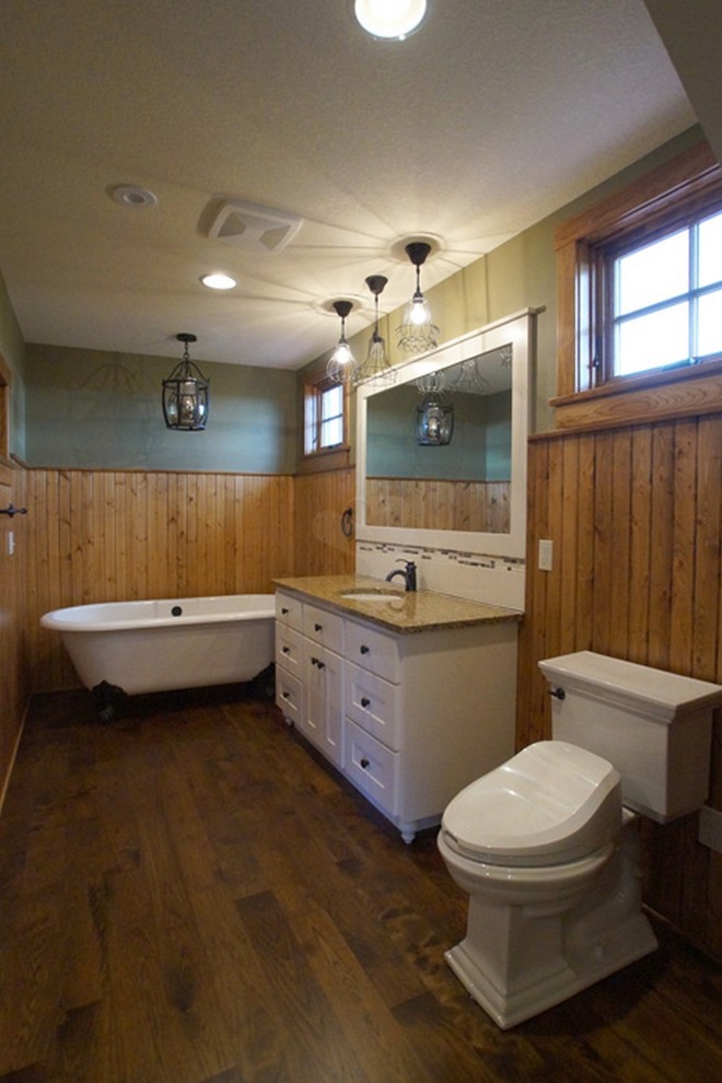Inspiration for a medium sized rustic bathroom in Minneapolis.