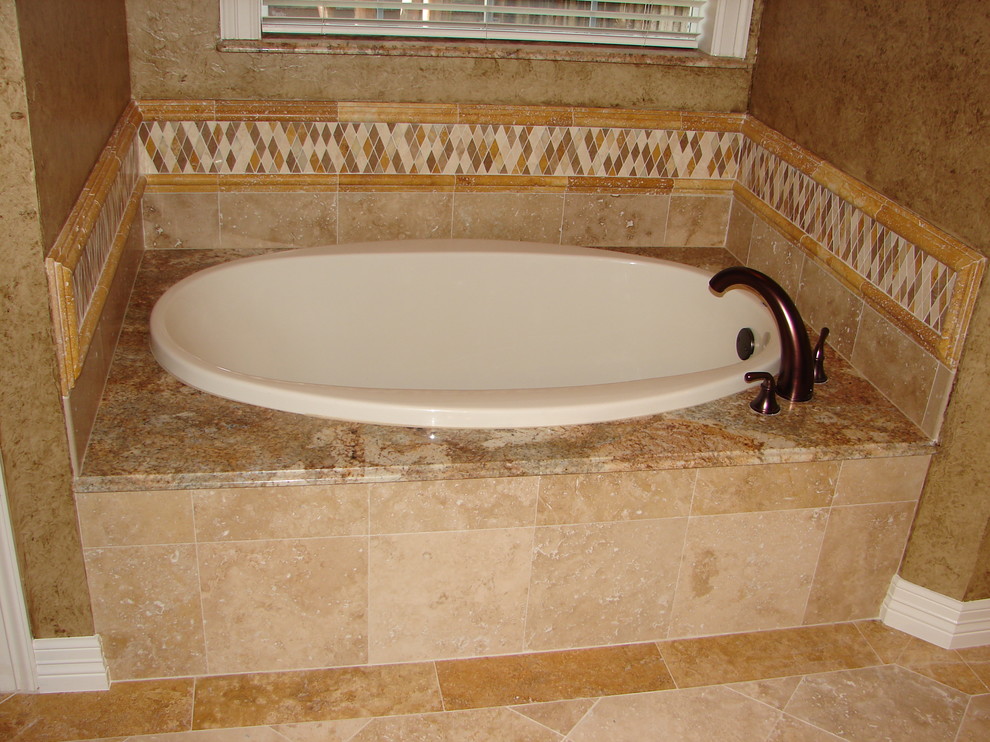 Example of a trendy bathroom design in Dallas