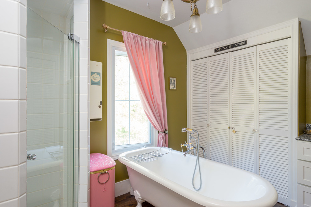 Источник вдохновения для домашнего уюта: ванная комната среднего размера в стиле фьюжн с зелеными стенами