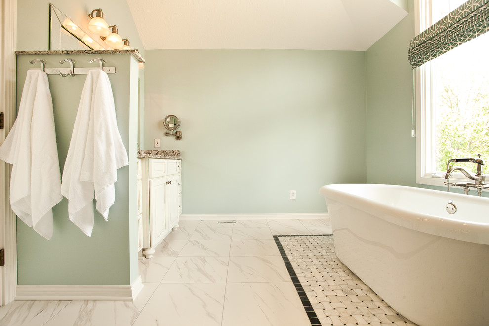 Inspiration for a contemporary bathroom remodel in Indianapolis