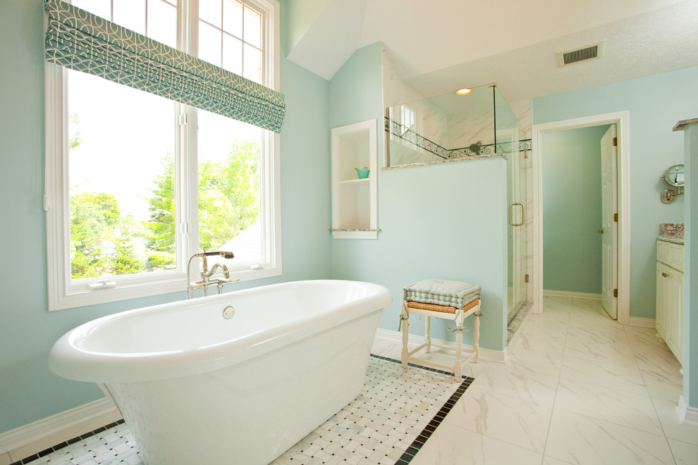 Bathroom - contemporary bathroom idea in Indianapolis