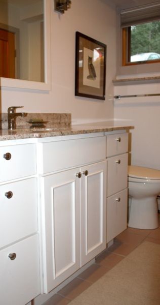 Inspiration for a timeless bathroom remodel in Burlington