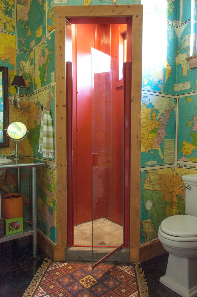 Cette photo montre une salle de bain éclectique.