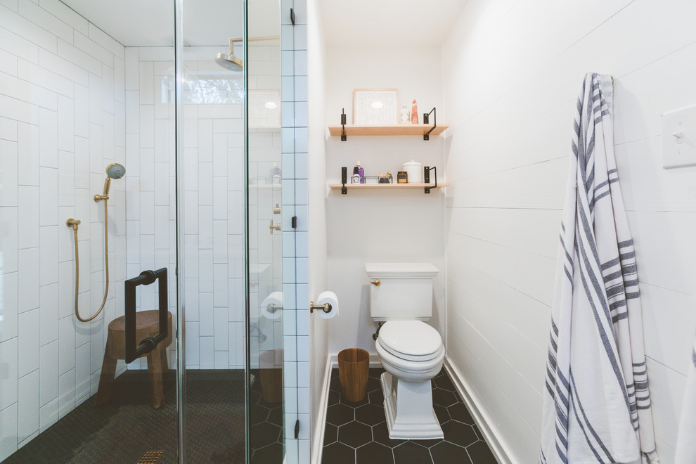 Inspiration for a cottage bathroom remodel in Austin