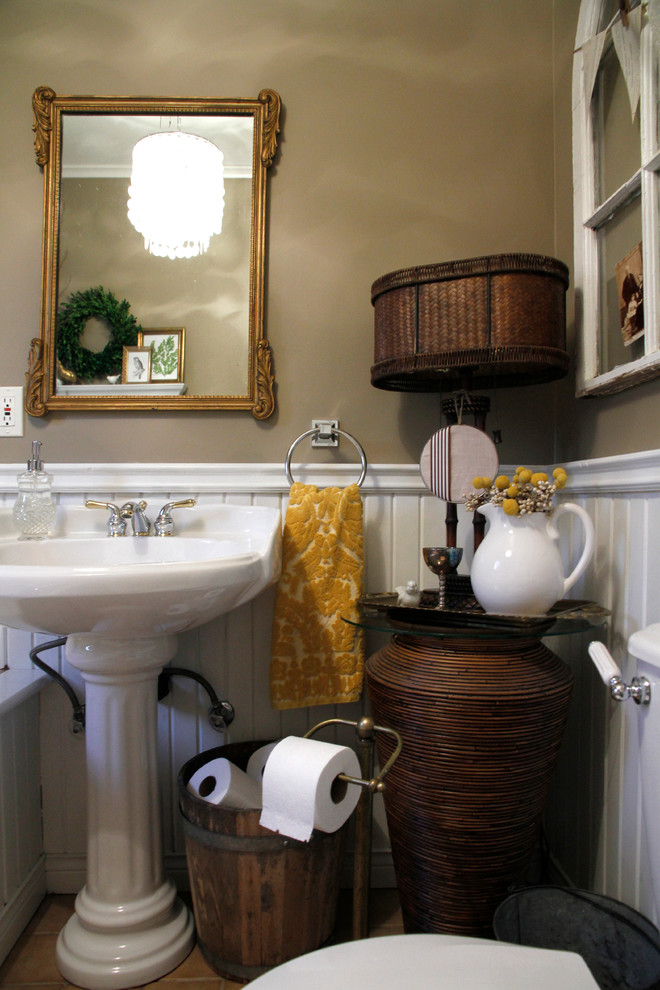 Design ideas for an eclectic bathroom in Toronto with a pedestal sink.