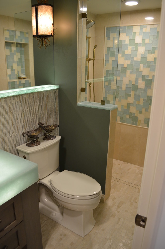 Transitional bathroom photo in Miami