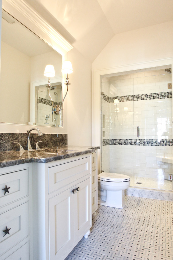 Example of an eclectic bathroom design in Charleston