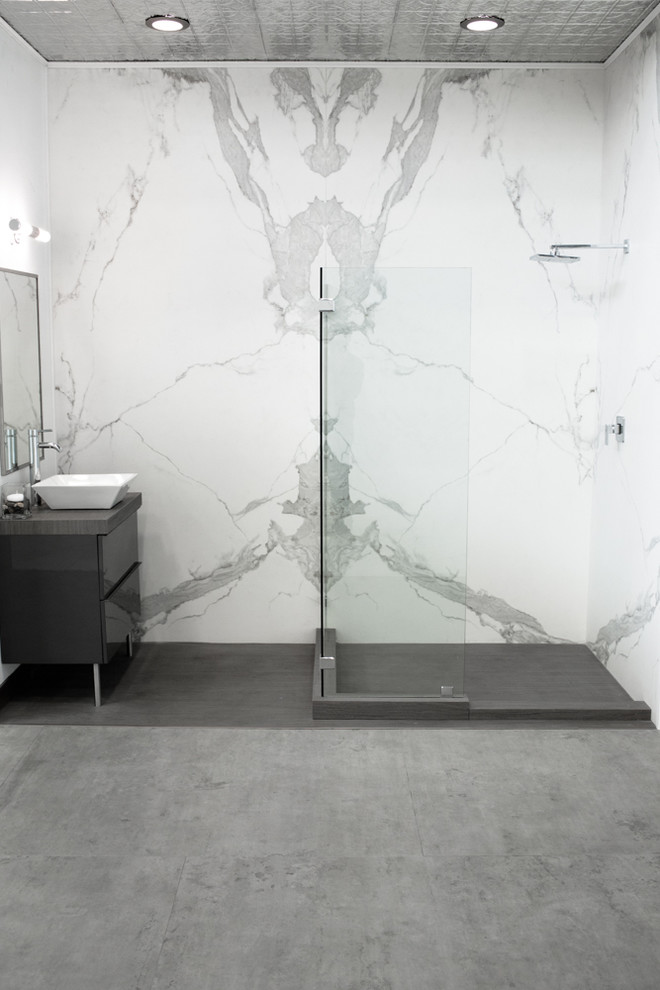 Neolith Calacatta (Silk Finish) Bathroom with Neolith Timber Oak Vanity