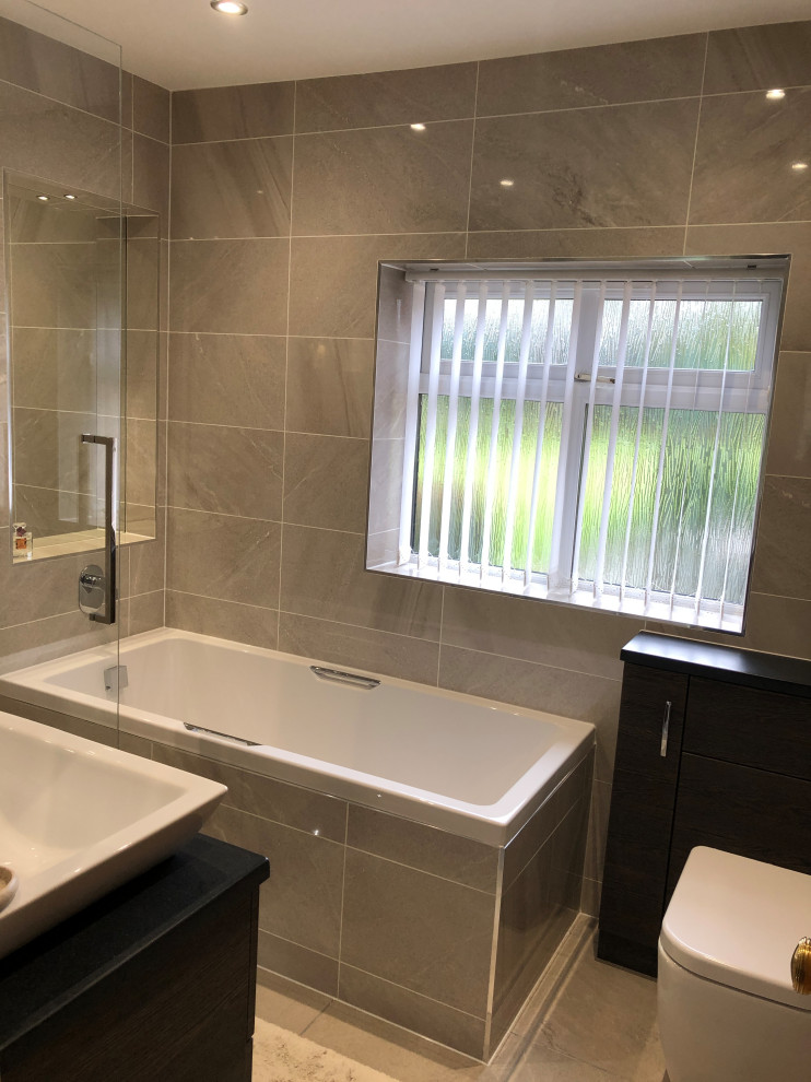 Inspiration for a contemporary bathroom remodel in West Midlands