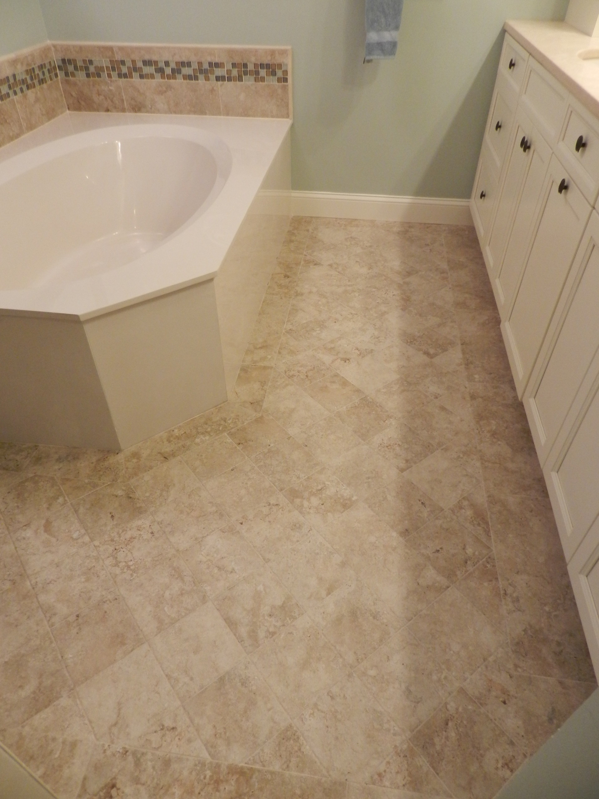 Floor Tiles Laid Diagonally Bathroom Ideas Photos Houzz