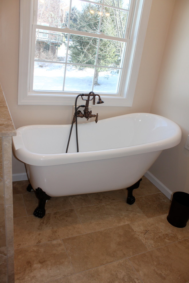 This is an example of a medium sized classic ensuite bathroom in Baltimore.