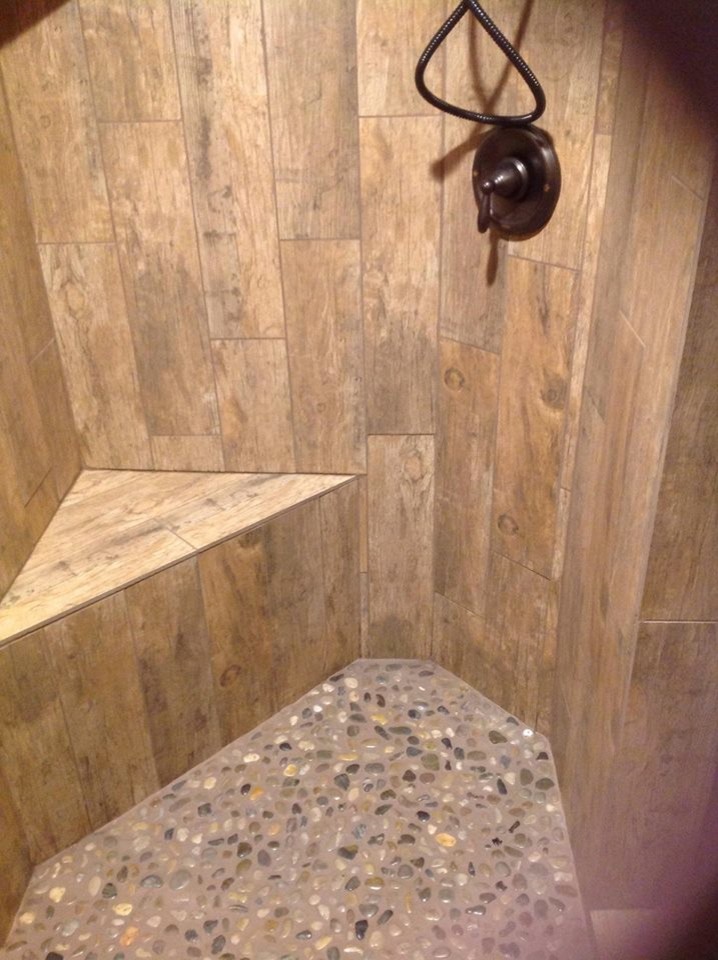 Foto di una piccola stanza da bagno rustica