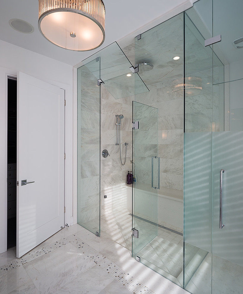 Ejemplo de cuarto de baño contemporáneo con ducha abierta