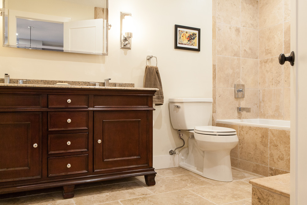 Idées déco pour une salle de bain principale contemporaine en bois foncé de taille moyenne avec un placard avec porte à panneau encastré, une baignoire en alcôve, un combiné douche/baignoire, WC séparés, un carrelage beige, des carreaux de céramique, un mur blanc, un sol en carrelage de céramique, un lavabo encastré et un plan de toilette en granite.