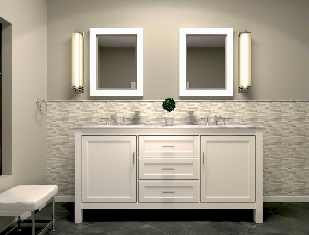 Klassisk inredning av ett mellanstort vit vitt en-suite badrum, med luckor med infälld panel, vita skåp, vit kakel, mosaik, beige väggar, skiffergolv, ett undermonterad handfat, bänkskiva i kvartsit och grått golv