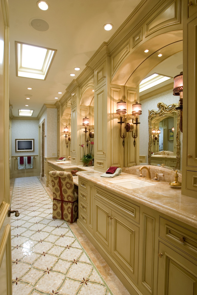 Classic bathroom in Los Angeles with mosaic tiles.