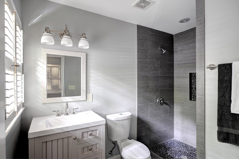 Inspiration for a timeless bathroom remodel in Atlanta