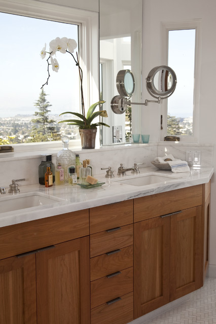 A Window Above The Bathroom Sink, Mirrors For Above Bathroom Vanity