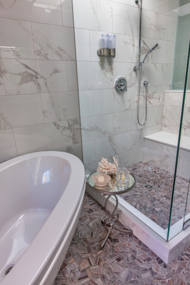 На фото: огромная главная ванная комната в современном стиле с плоскими фасадами, темными деревянными фасадами, отдельно стоящей ванной, душем в нише, белой плиткой, мраморной плиткой, белыми стенами, полом из мозаичной плитки, врезной раковиной, столешницей из гранита, коричневым полом, душем с распашными дверями и фиолетовой столешницей