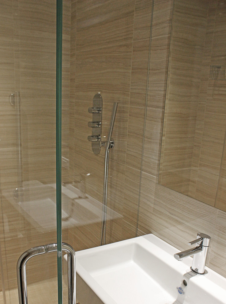 Источник вдохновения для домашнего уюта: ванная комната среднего размера в современном стиле