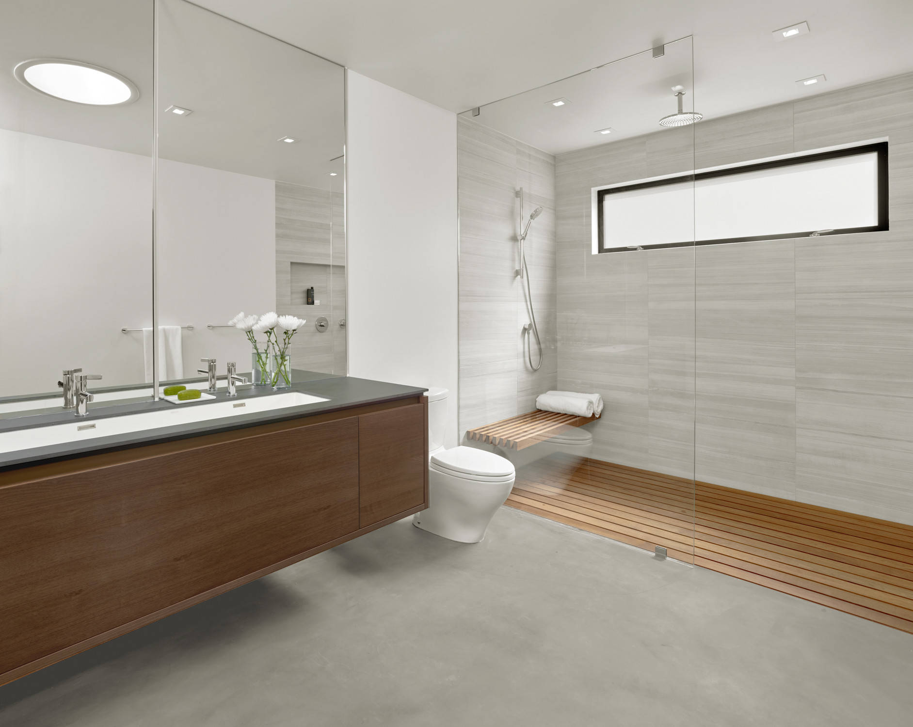 26+ Grey Modern Small Bathroom Designs