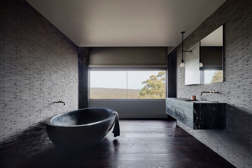 Inspiration for a contemporary bathroom remodel in Geelong