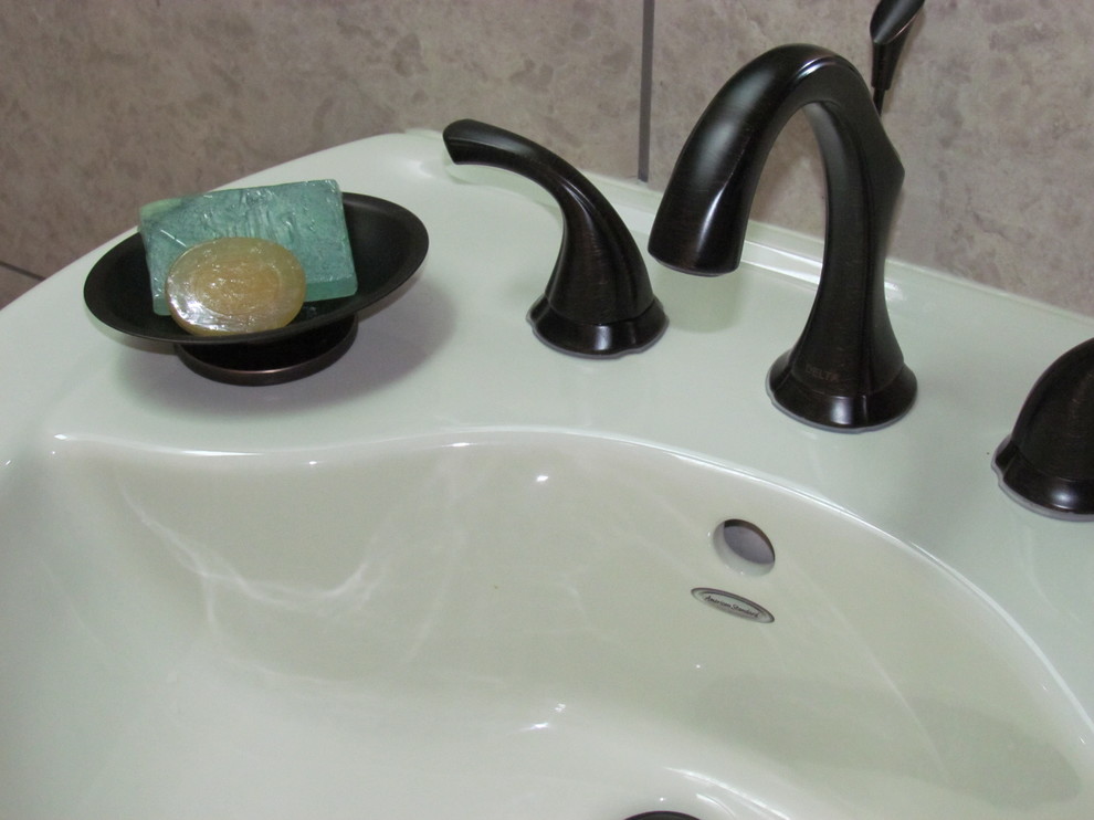 oilrubbed bronze fixtures Modern Bathroom Bridgeport by