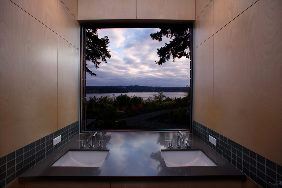 Example of a trendy bathroom design in Seattle