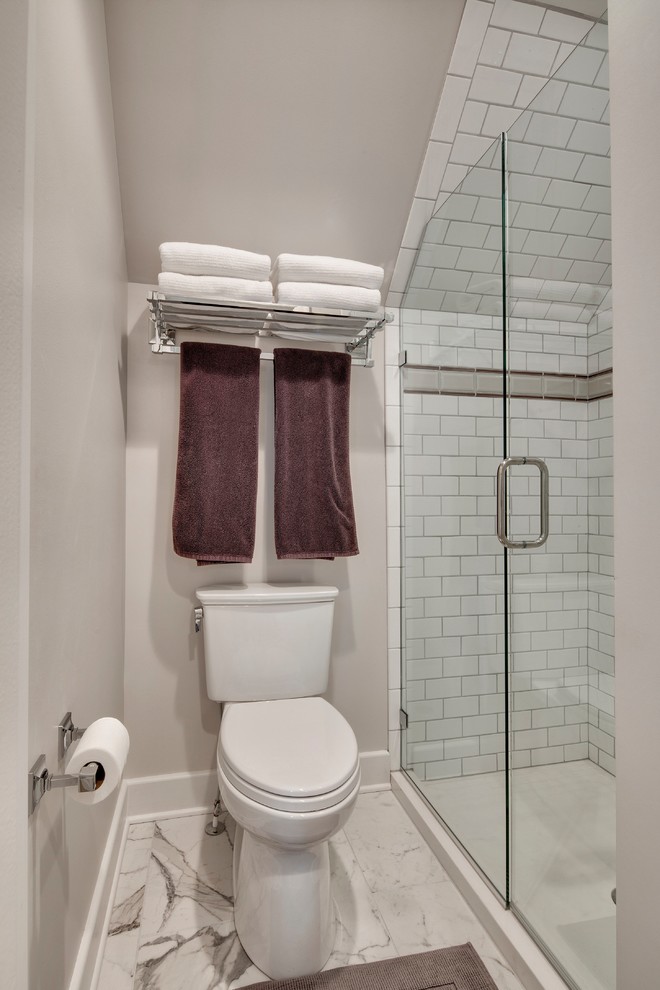 This is an example of a classic bathroom in Kansas City.