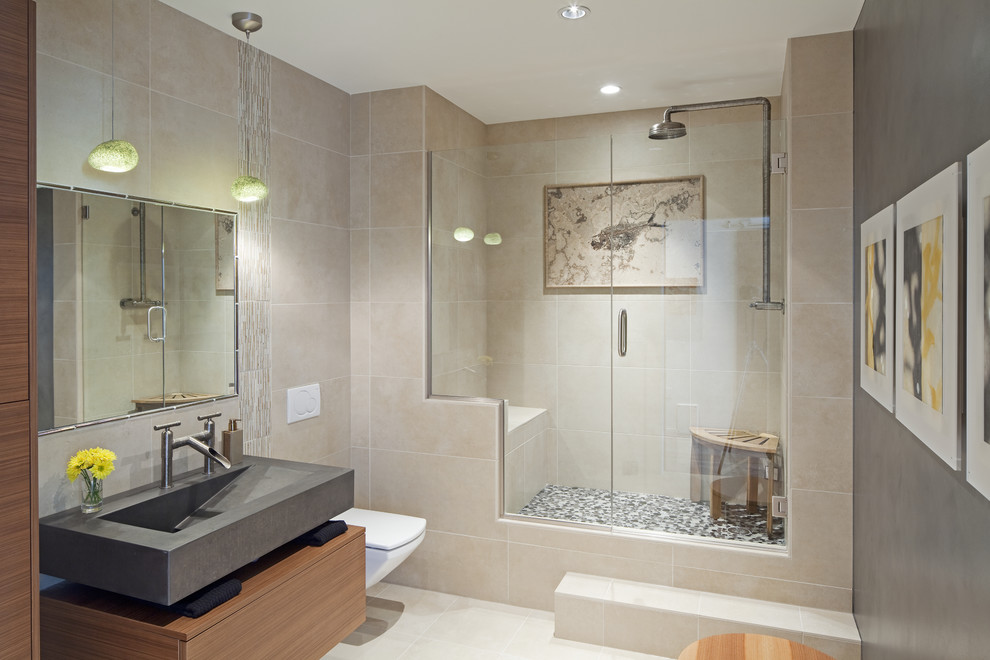 デンバーにあるコンテンポラリースタイルのおしゃれな浴室 (一体型シンク、アルコーブ型シャワー) の写真
