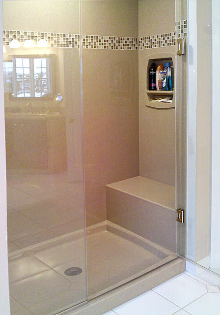 Onyx Showers Wall And Floor Klassisch Badezimmer Kansas City Von Building Pro Houzz