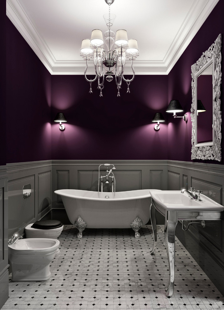 На фото: главная ванная комната среднего размера в современном стиле с подвесной раковиной, столешницей из гранита, отдельно стоящей ванной, биде, белой плиткой, керамической плиткой, фиолетовыми стенами, полом из керамической плитки и белым полом