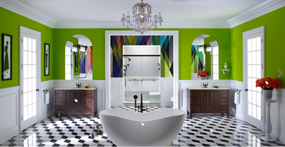 Bild på ett mycket stort eklektiskt en-suite badrum, med luckor med infälld panel, skåp i mörkt trä, ett fristående badkar, en dusch i en alkov, gröna väggar, klinkergolv i porslin, ett undermonterad handfat, bänkskiva i kvarts, flerfärgat golv och dusch med skjutdörr
