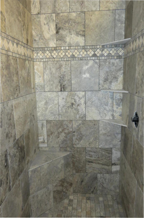 Photo of a small shower room bathroom in Milwaukee with an alcove shower.