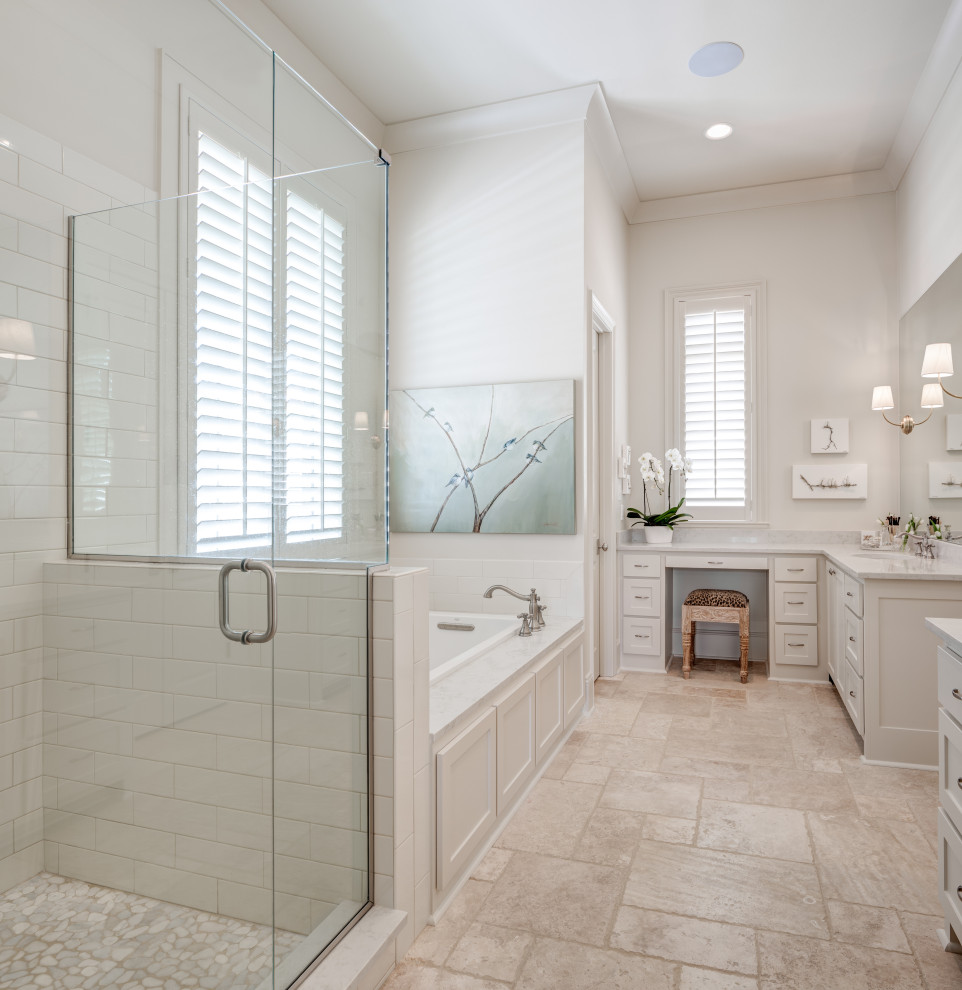 Inspiration for a transitional bathroom remodel in New Orleans